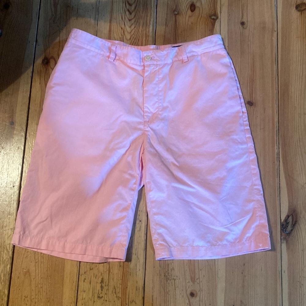 Vineyard Vines Pink Club Shorts/Size 33